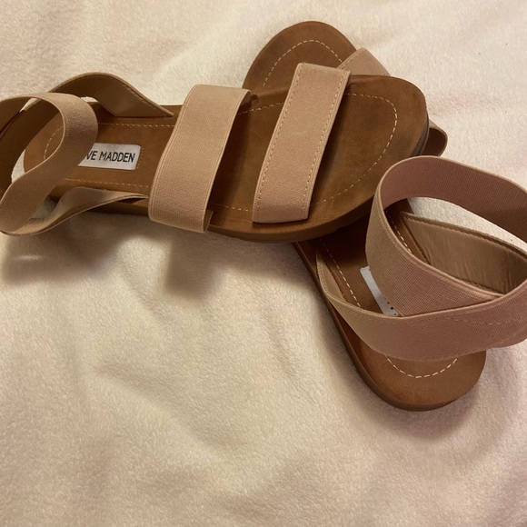 Steve Madden Tan Sandals size 6.5 - Picture 4 of 9
